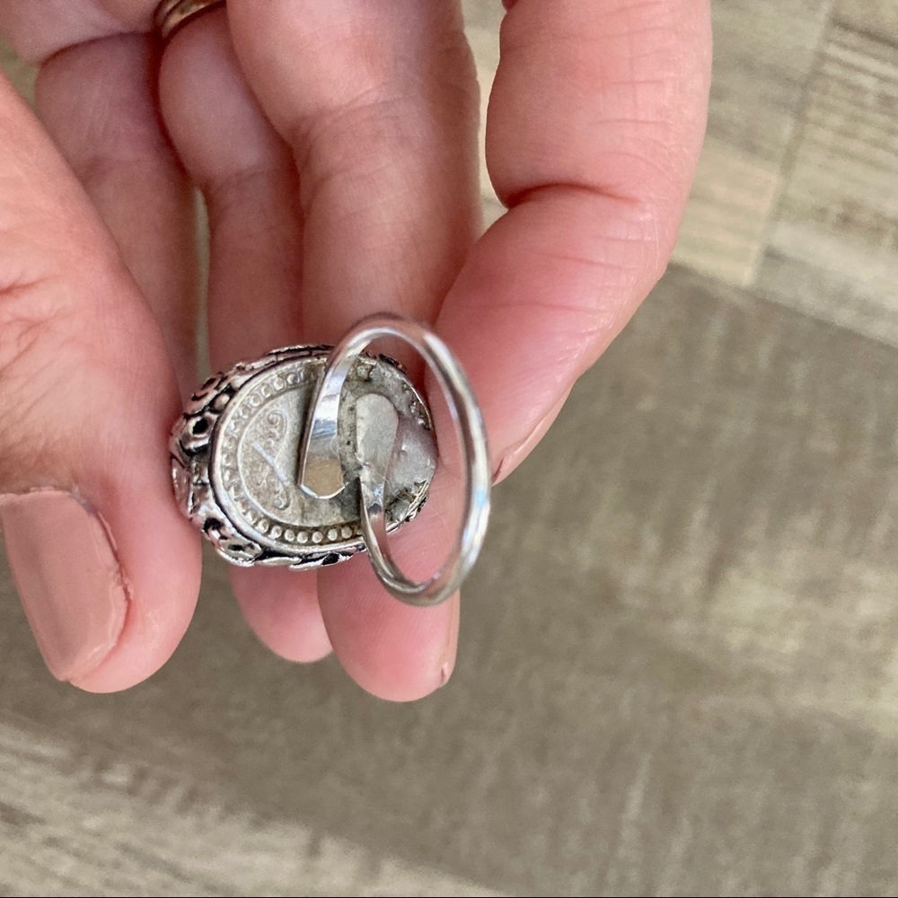 Turquoise stone statement silver ring - Picture 12 of 16